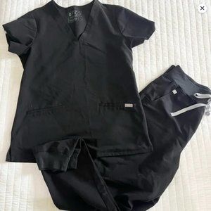 NWOT Figs medium bottoms! - black scrubs joggers